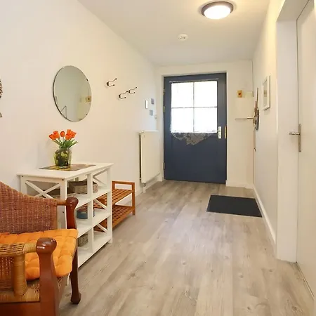 Papillon 02-3 Apartment *