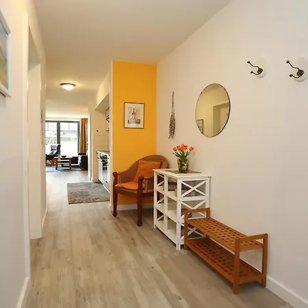 Papillon 02-3 Apartment *